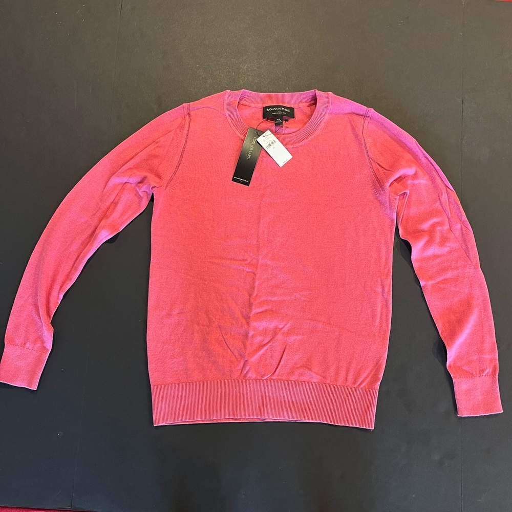 Banana Republic Outlet Forever Sweater Size XS - New With Tags